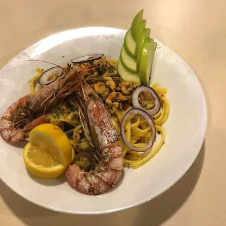 מלון Campanile Sud פרפיניין