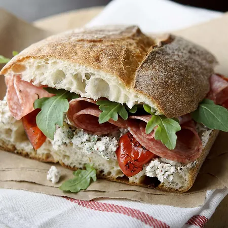 Campanile Sud 3* פרפיניין