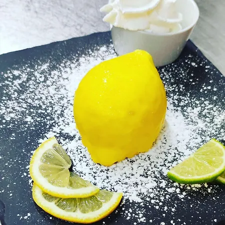 מלון Campanile Sud 3*