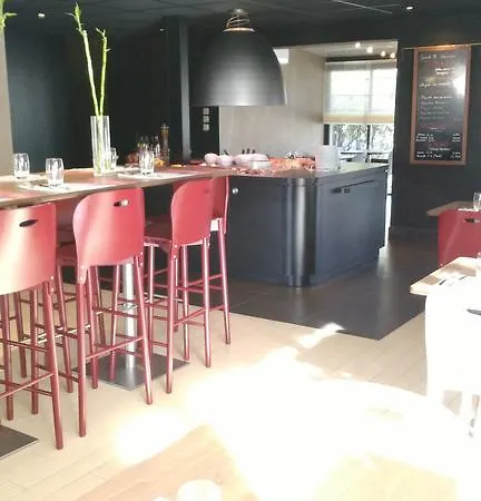 מלון Campanile Sud 3*