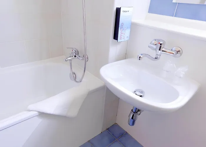 Campanile Sud 3* Perpignano